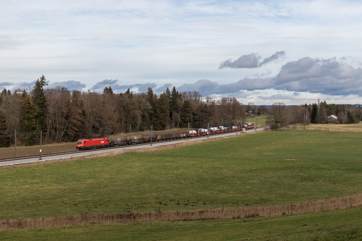 1116 067-0 mit einem gemischten G�terzug aus Salzburg kommend am 13. Februar 2016 bei wessen.