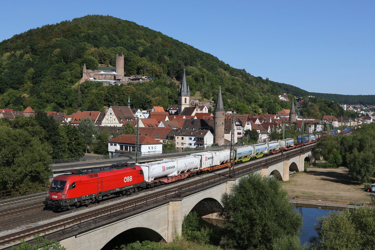 1116 131 mit einem  KLV  am 8. August 20222 in Gem�nden am Main.