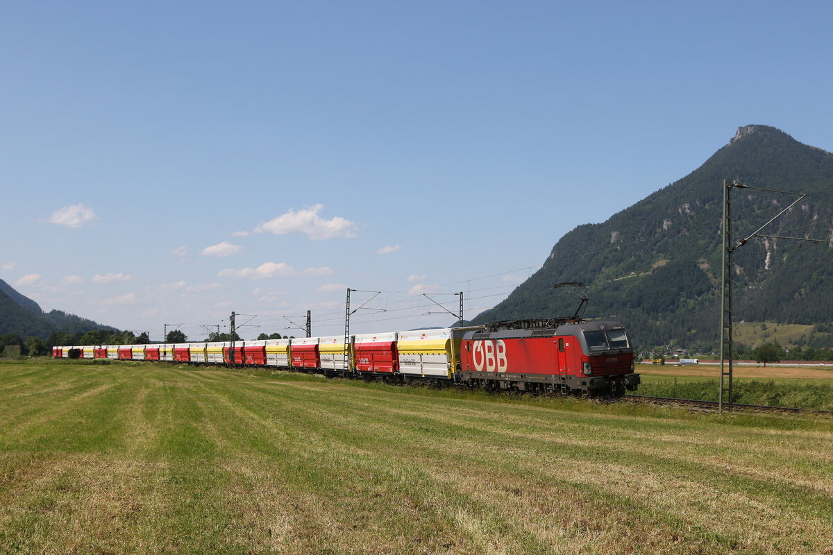 1293 071 aus Rosenheim kommend am 14. Juni 2023 bei Niederaudorf.