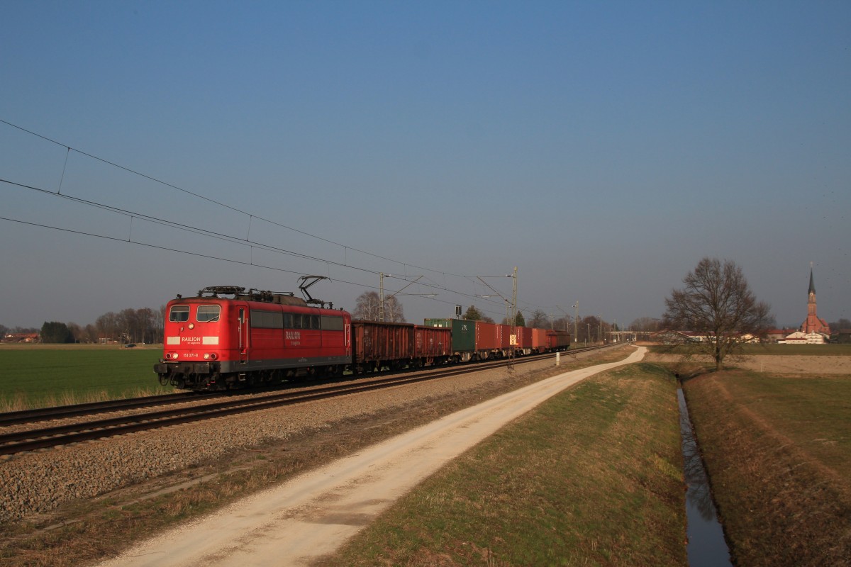 151 071-8 von Freilassing kommend am 14. M�rz 2014 bei �bersee.
