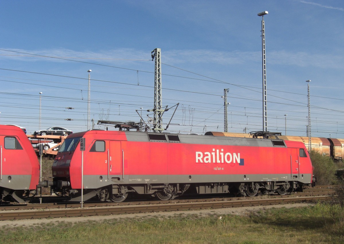 152 037-8 war am 1. November 2008 in M�nchen/Nord abgestellt.