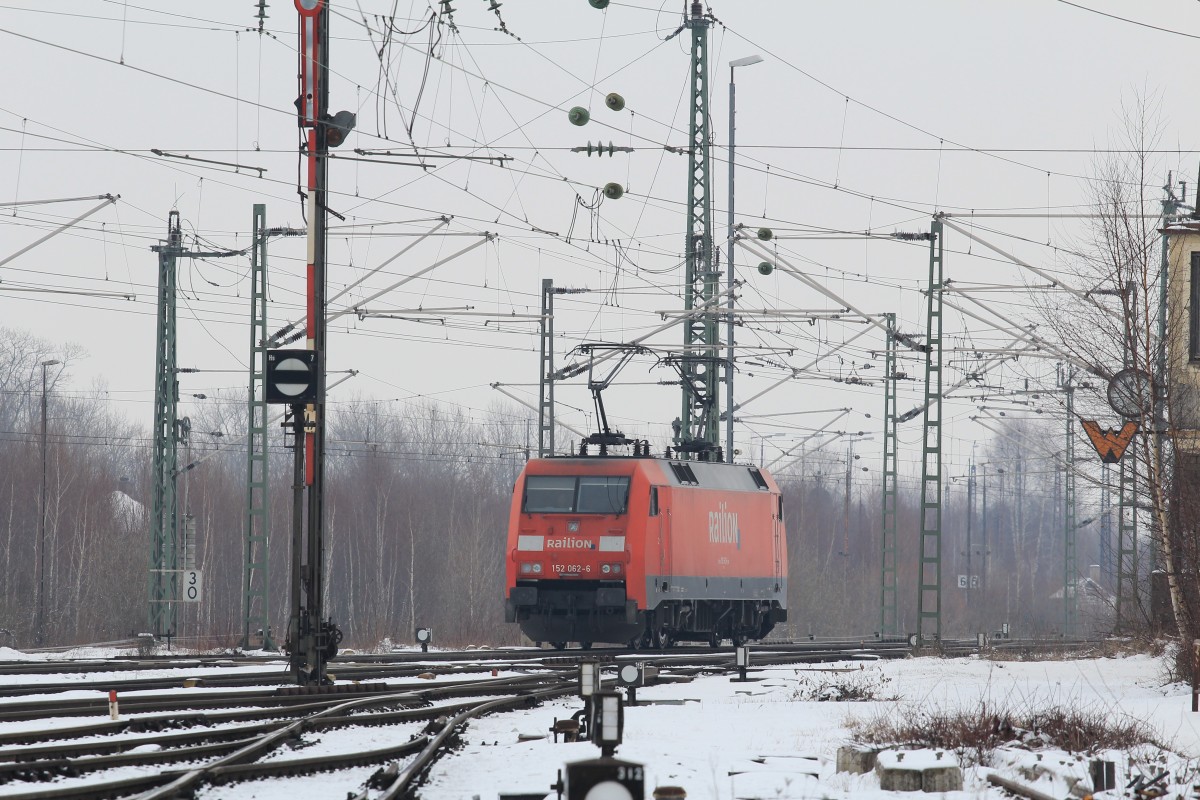 152 062-6 auf dem Weg zum n�chsten Einsatz in M�nchen-Ost am 27. M�rz 2013.
