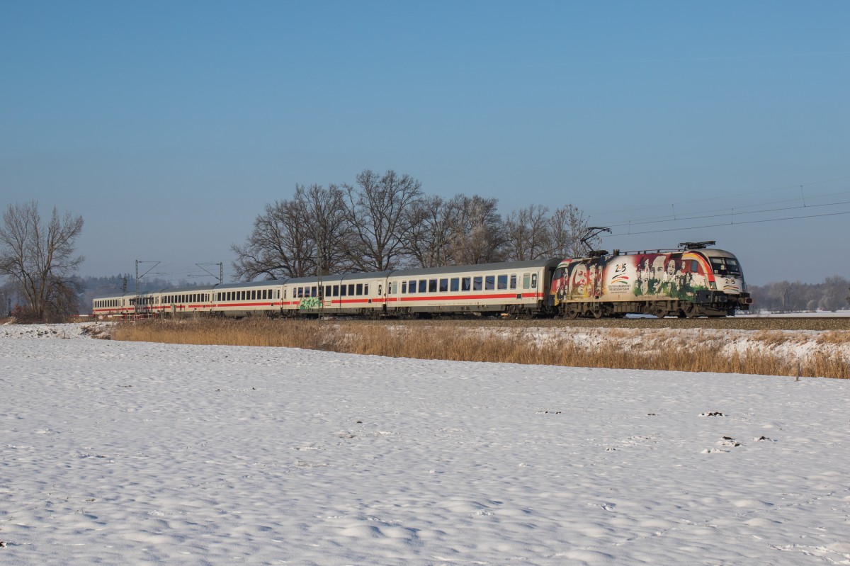 182 521 war am 22. Januar 2016 bei Weisham mit dem  IC K�nigssee  in Richtung Berchtesgaden unterwegs.