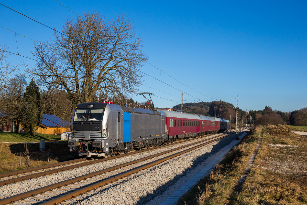 193 827 am 29. Dezember 2016 bei Grabenst�tt mit einem Sonderzug aus Salzburg kommend.