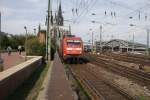 101 050-3 kurz nach der Ausfahrt aus dem K�lner Hauptbahnhof am 26.