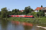 111 115 war am 24. August 2024 bei Volkmannsdorf schiebend an einem Regionalzug in Richtung M�nchen im Einsatz.