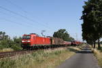 185 084 mit einem gemischten G�terzug am 26.