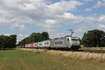 386 026 von  METRANS  mit einem Containerzug am 29. Juni 2020 bei Nindorf in der N�he von Langwedel.