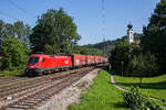1016 009 mit einem G�terzug am 23.