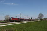 1116 246 aus Salzburg kommend am 22. April 2026 bei �bersee am Chiemsee.