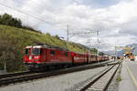 Ge 4/4 II 628 bei der Ausfahrt aus dem Bahnhof von Scuol.